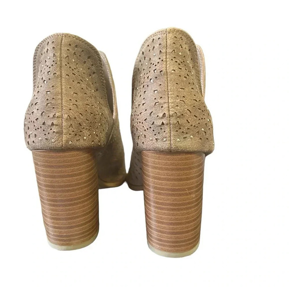 Fergalicious Shootie Boots Peep Toe Tan Suede Ankle Boots Size 9 - Picture 3 of 6